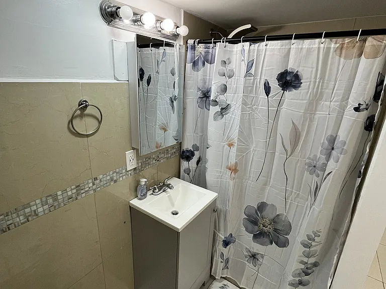 920 SW 29th Way #2/1 — Photo 40