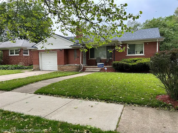 18499 Gruebner St, Detroit, MI 48234