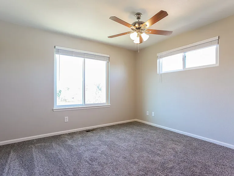 19754 New Market Ct — Photo 12