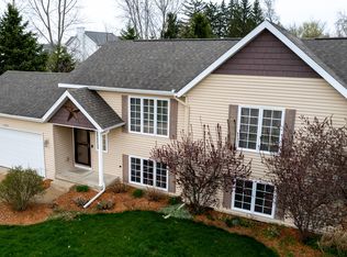 1700 Creed Ct SW, Wyoming, MI 49519