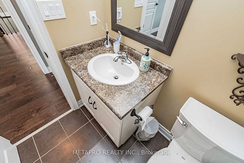 Burlington House for rent - 5 Bedrooms — photo 25