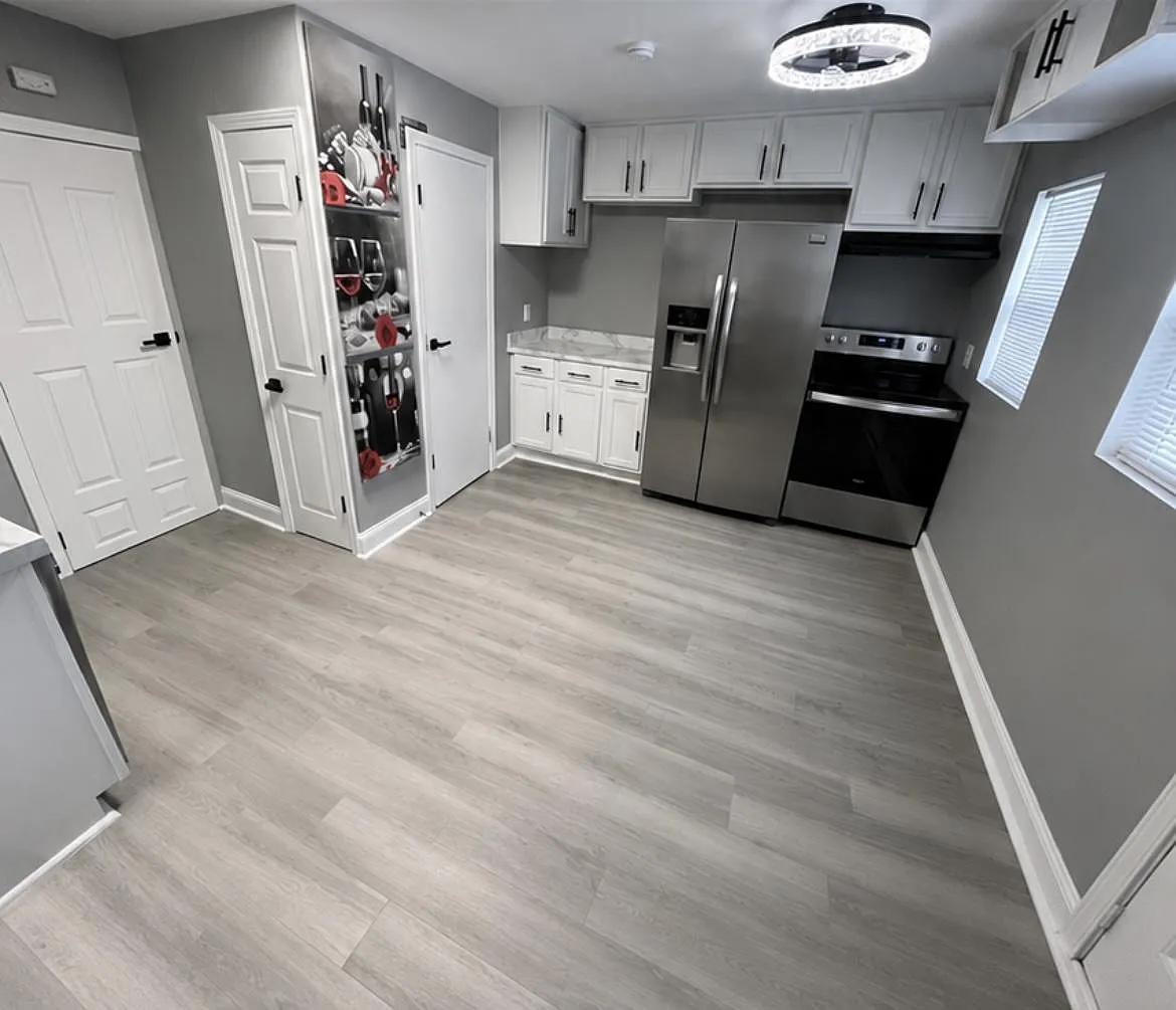 3 bed, 1.5 bath, 1600 sqft, $832 — Photo 2