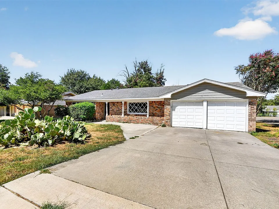 5900 Whitman Ave
