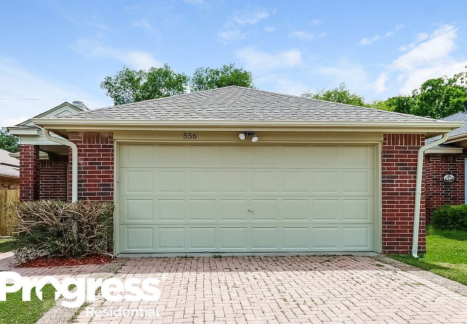 1st image of 556 Majestic Park Ln