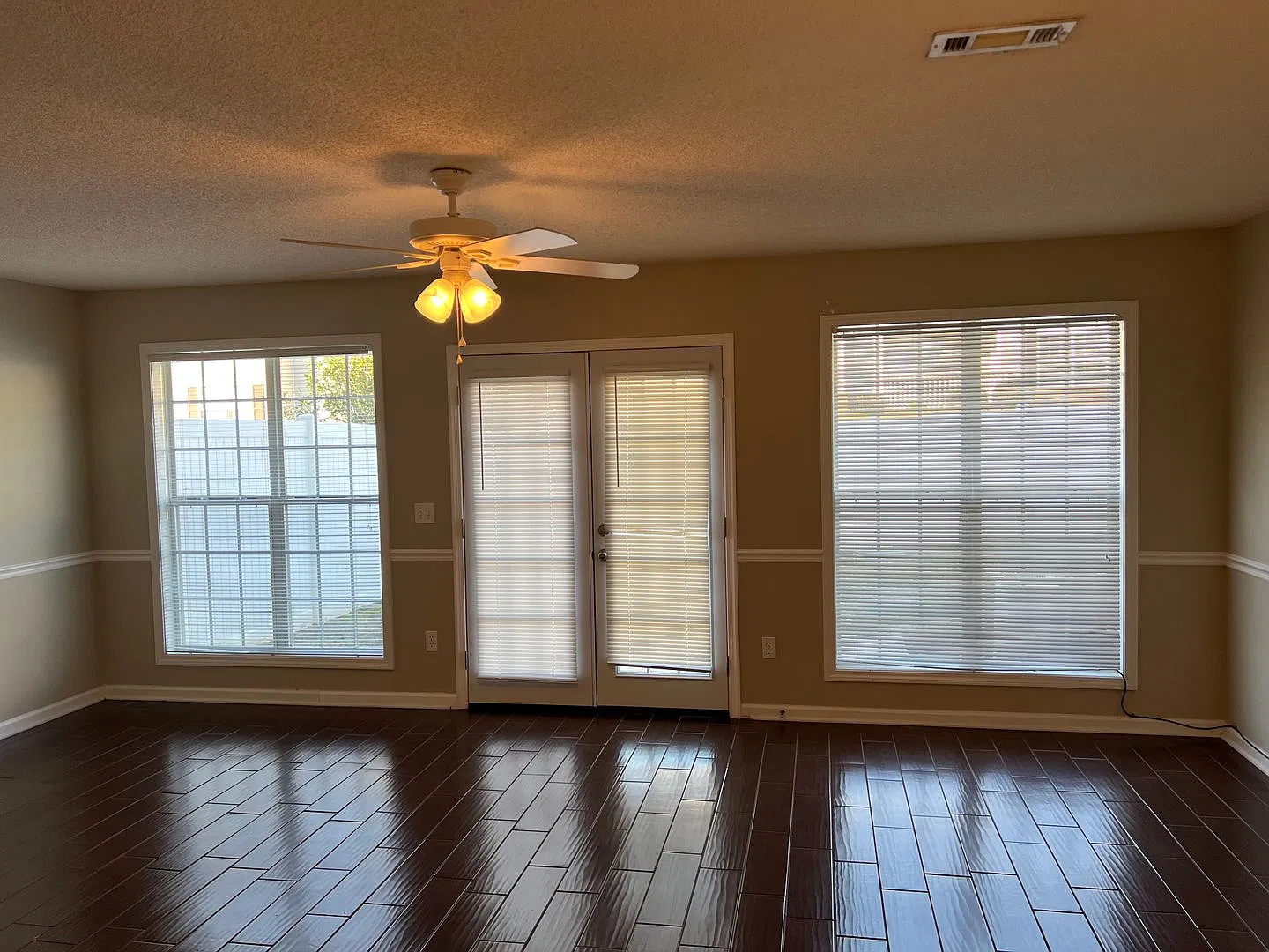 Coming Soon - 201 Wakefield Way — Photo 2