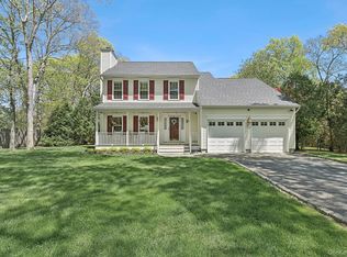 15 Rosebriar Lane, East Quogue, NY 11942
