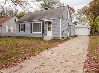 3820 Colby Ave SW, Wyoming, MI 49509