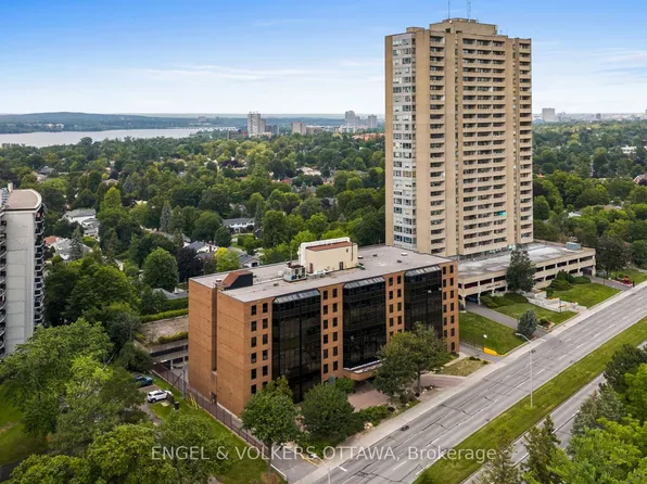 2019 Carling Ave #104, Ottawa, ON K2A 4A2