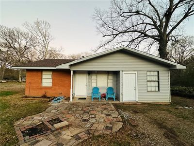 105 Cedar Ln, Pineville, LA, 71360
