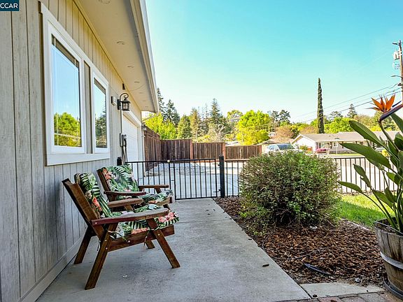 5th image of 3782 Hitchcock Rd