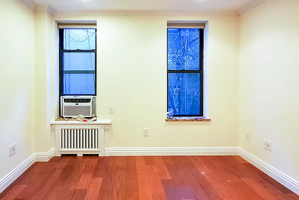 Rented by Warburg | media 6