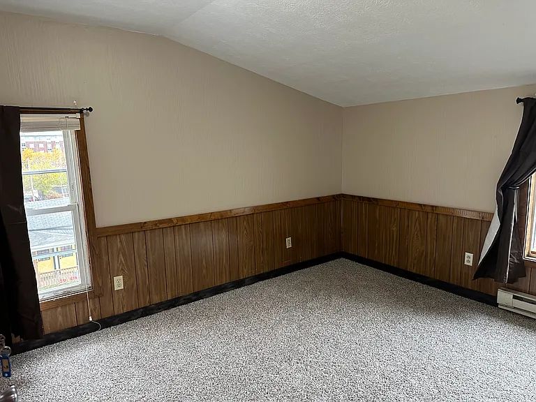 396 Sumner St — Photo 43
