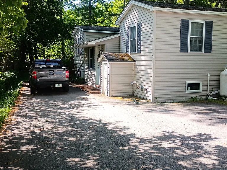 3 Alice Rd — Photo 38