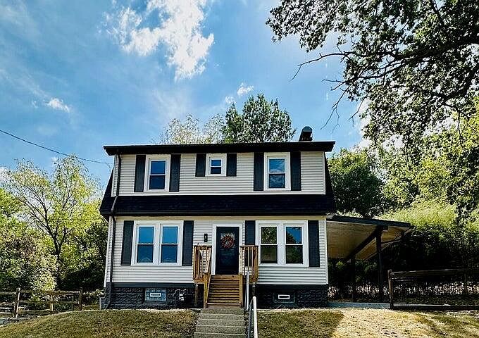 1st image of 4814 Winona Dr