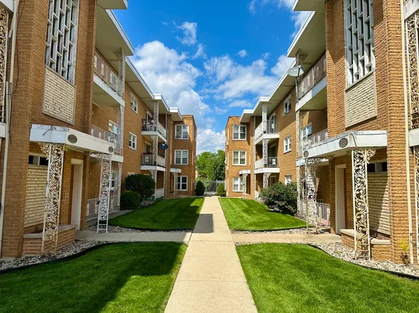 2336 W 111th St #1B, Chicago, IL 60643