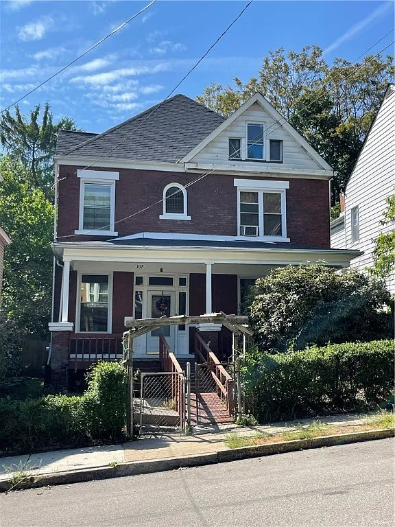 307 N Graham St photo 1