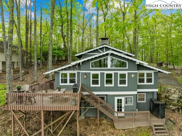 844 Pine Ridge Road, Beech Mountain, NC 28604