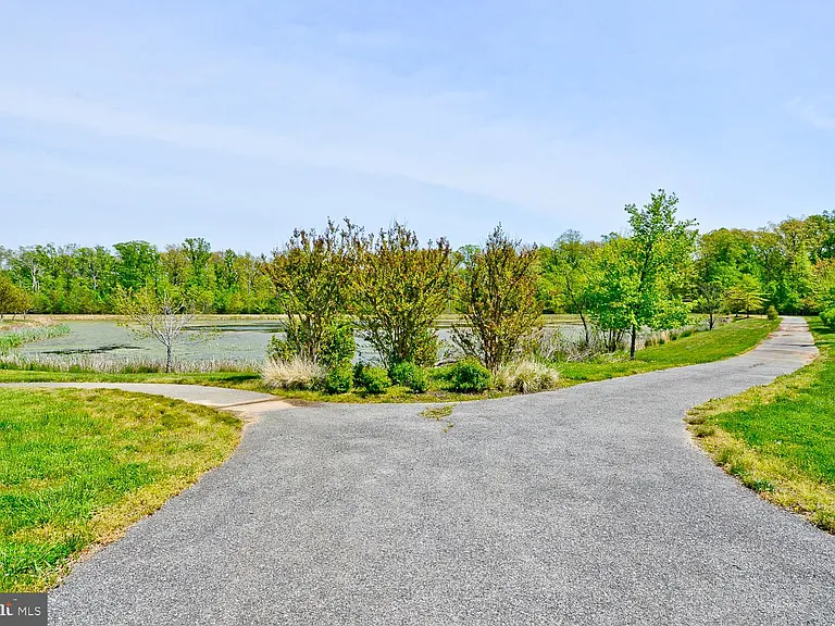 8006 Kingsmill Rd — Photo 47
