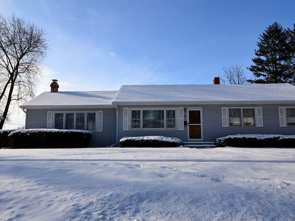 1st image of 200 N Hickory Ave