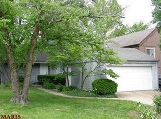 1635 Award Dr, Ballwin, MO