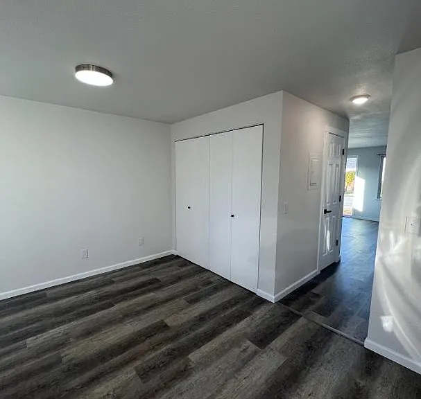 902 E Division St #902 — Photo 7