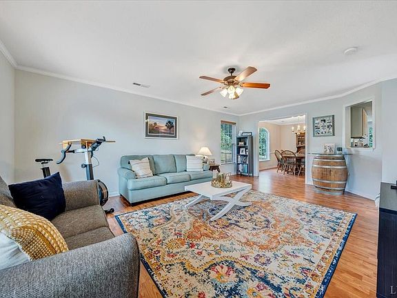 4th image of 104 Lawton Ln