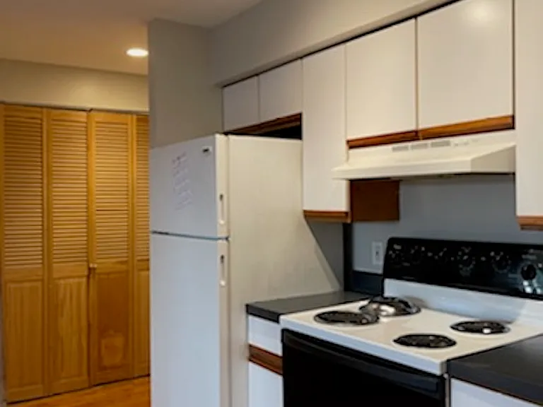 10 Roberts St #21 — Photo 6