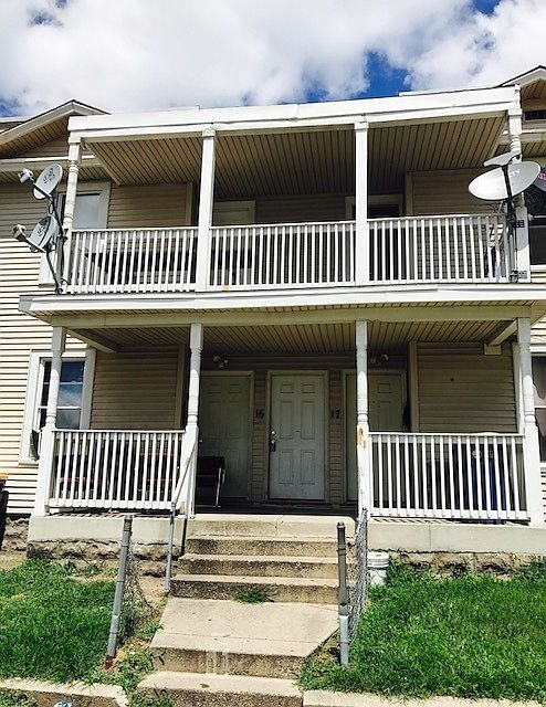1st image of 17 La Belle St SE #2