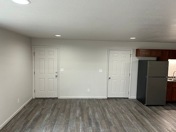 2nd image of 6926 Crescent Dr