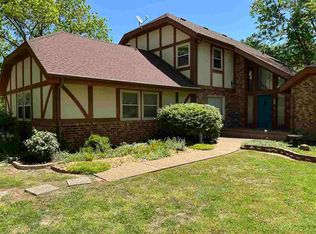 102 N Cherry St, Tonkawa, OK 74653