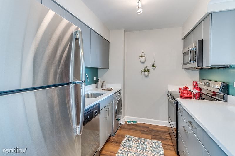 EvanstonPlace_TheLakeShore_Kitchen_1