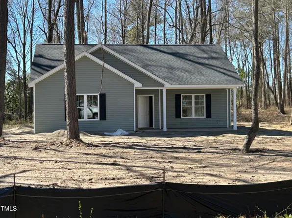 4694 McNeill Hobbs Rd, Bunnlevel, NC 28323