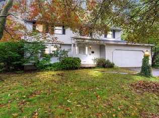 212 Riverdale Rd, Liverpool, NY 13090