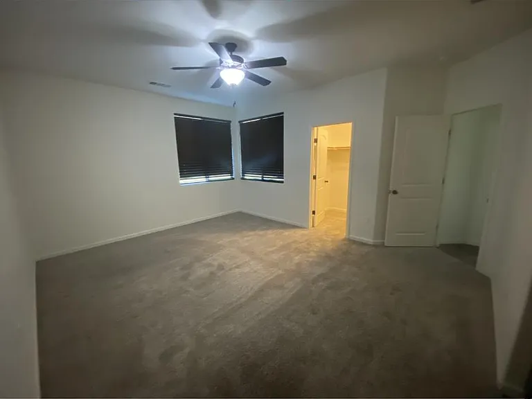 2406 Plantation Ave — Photo 13