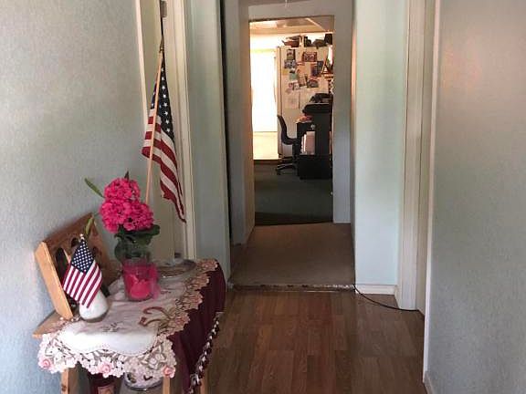 2nd image of 527 S Hall St