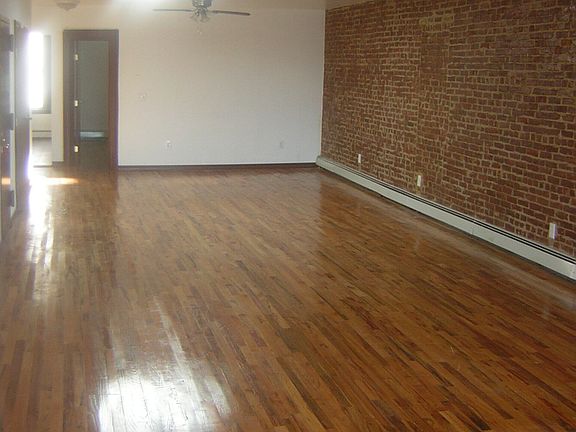 2nd image of 43 Bruckner Blvd APT 3