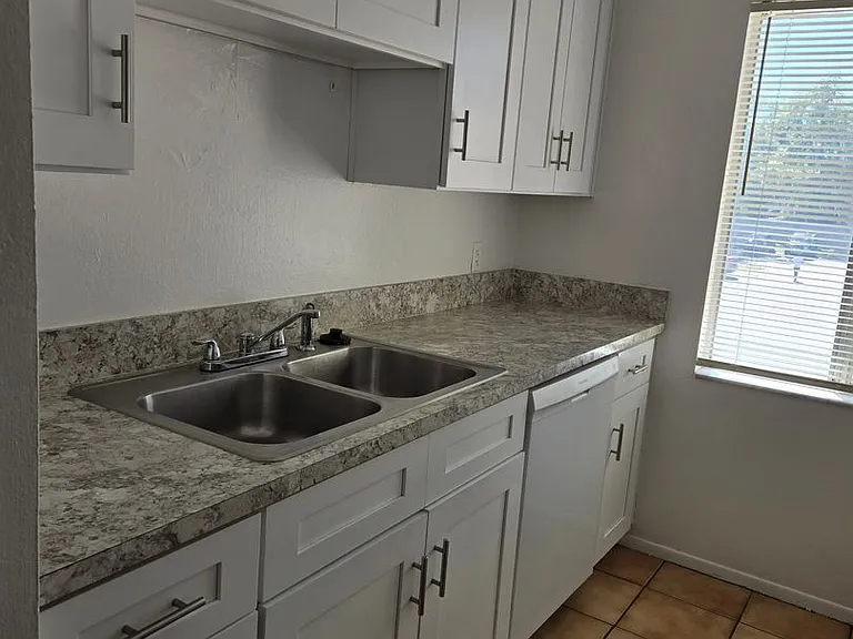 5508 Pokeweed Ct — Photo 1