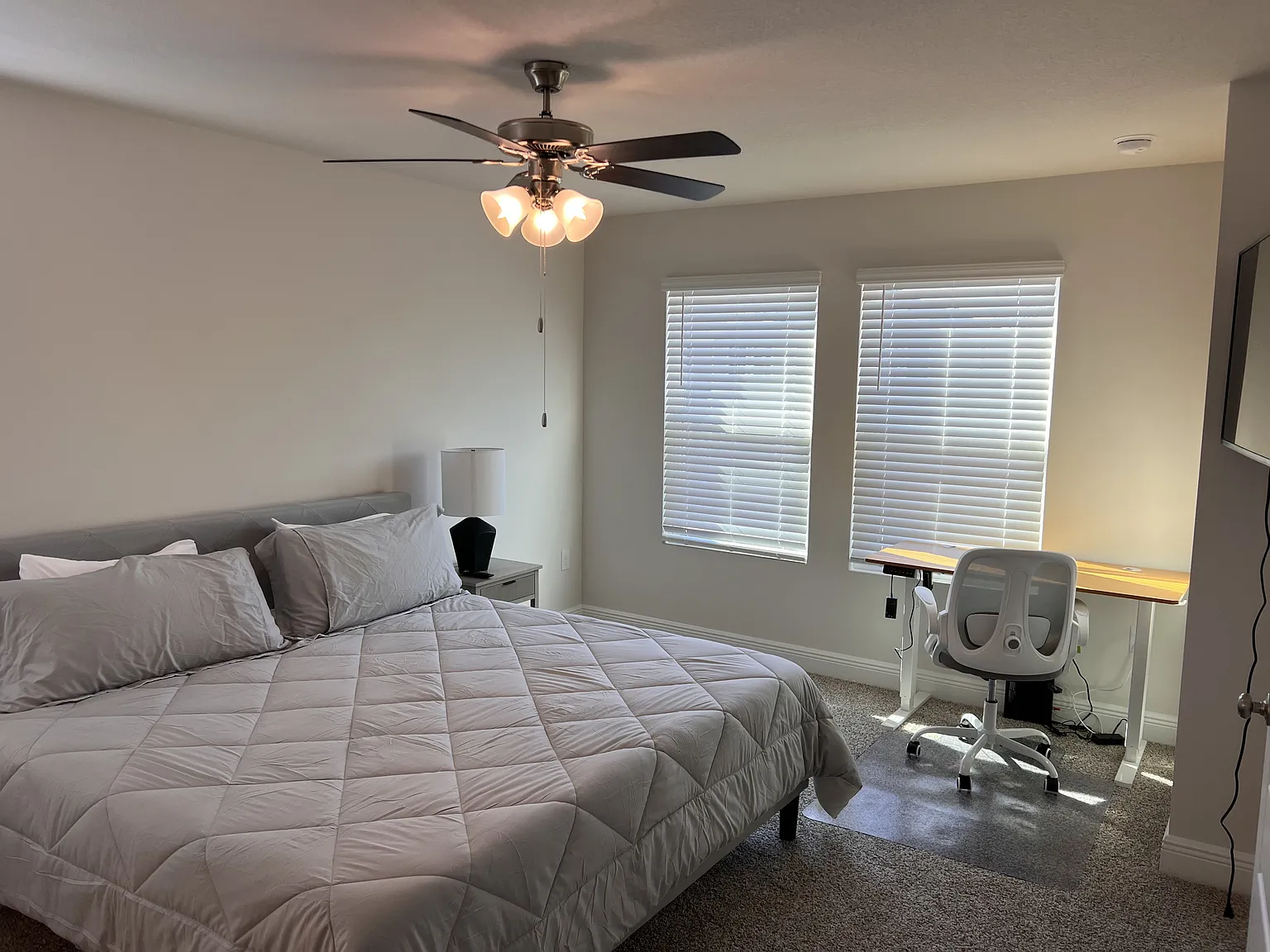 3 bed, 2.5 bath, 1550 sqft, $2,900 — Photo 2