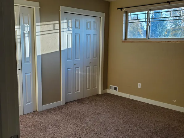 405 Vermeer Dr #E, Ponderay, ID 83852