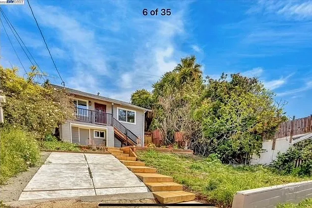 14662 Saturn Dr — Photo 1