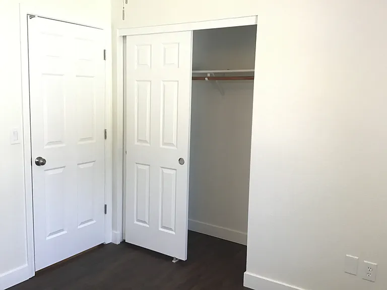 2244 Stone View Dr — Photo 15