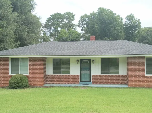 266 W Adams St, Tennille, GA 31089