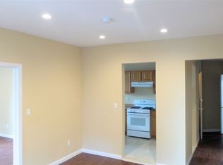 871 Onderdonk Ave, Ridgewood, NY 11385