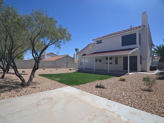 4th image of 472 Old Palms Dr