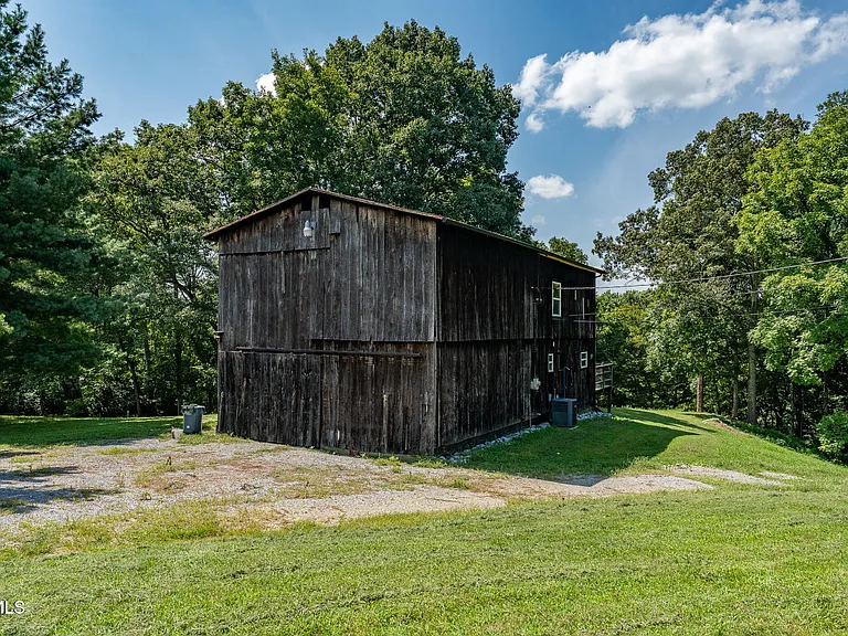 7090 Old Asheville Hwy — Photo 62