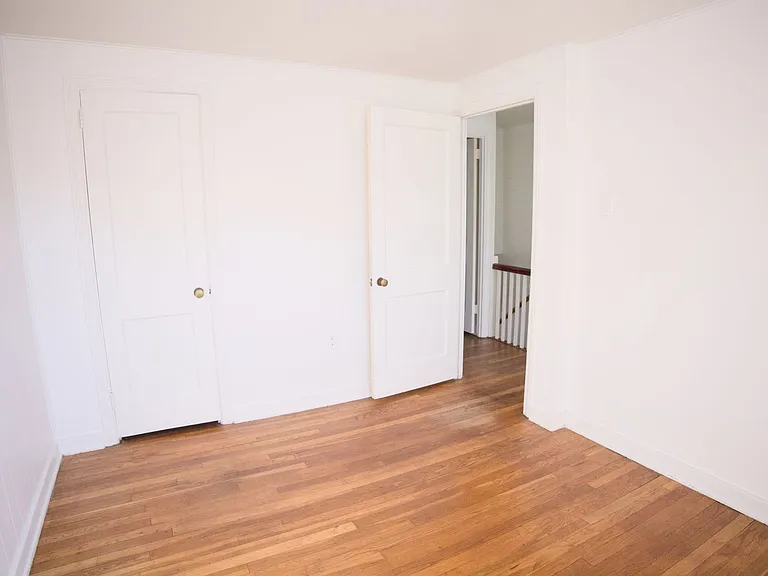 834 Wabank St — Photo 16