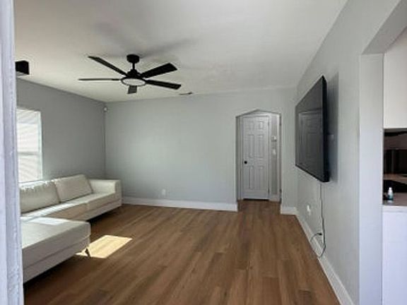3rd image of 217 E 24th St