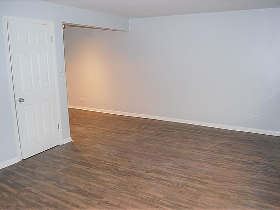 4th image of 223 Marengo Ave #225-2