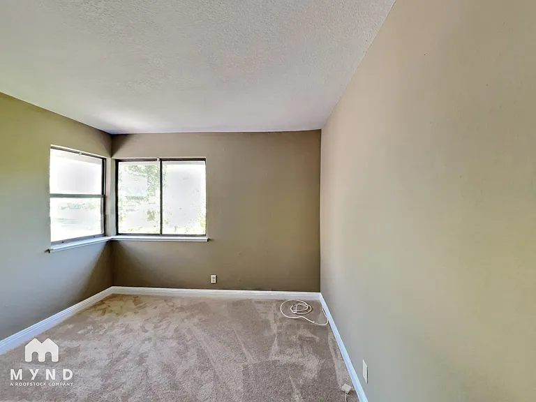 4721 Shannondale Dr — Photo 9