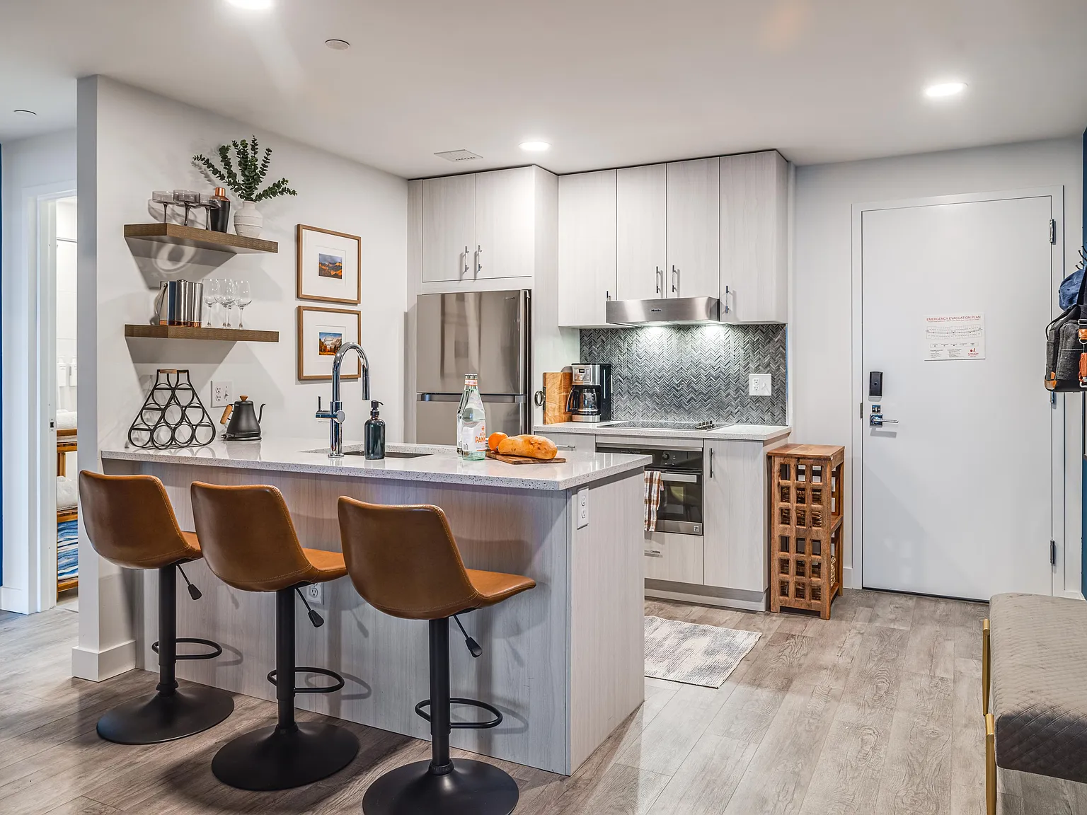 1 bed, 744 sqft, $2,480 — Photo 3